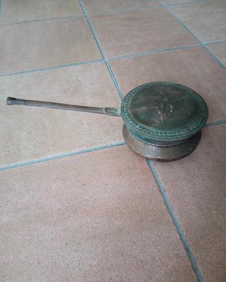 Antico scaldino in rame 
