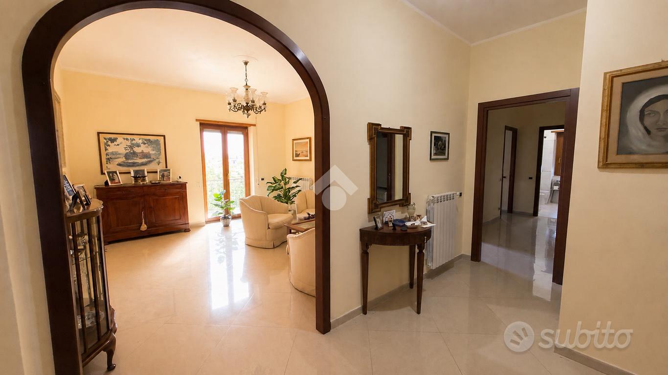 4 LOCALI A MORLUPO - Altro