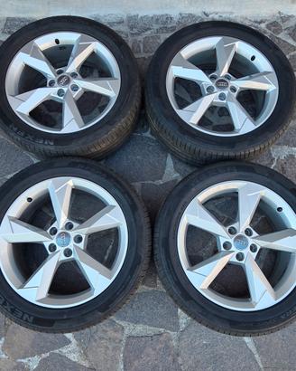 Cerchi e gomme Audi Q3 Sportback da 19"  