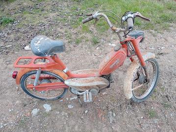 pezzi di ricambio ciclomotore testi