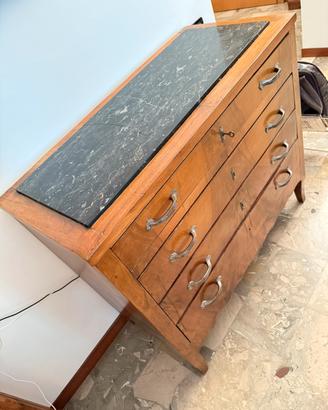 Mobile cassettiera vintage con piano in marmo nero