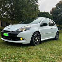 Clio RS 2000
