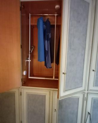 Appendiabito saliscendi per armadio, regolabile