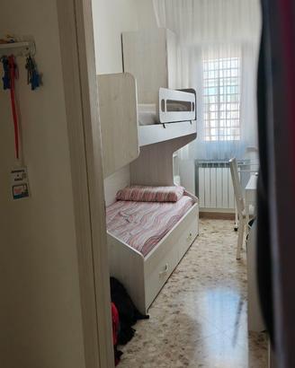 CAMERETTA BAMBINI-STRUTTURA LETTO A CASTELLO