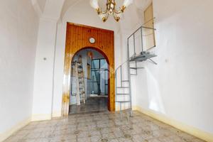 CASA INDIPENDENTE A ORIA