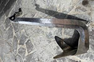 Ancora in acciao 30kg trefoil snodo a S