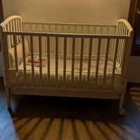 LETTINO PALI CON MATERASSO