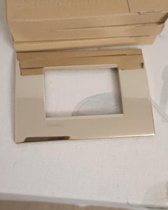 BTicino living light oro placca tripla 