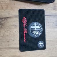 tappetino gomma e supporto cell Alfa Romeo Mito 
