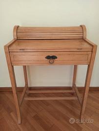 Scrittoio attorno 1920