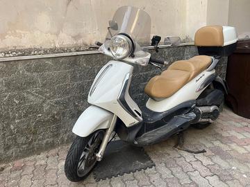 Piaggio Beverly 500