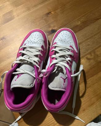 Air Jordan 1 bianche/fucsia
