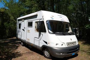 Motorhome compatto Hymer 575