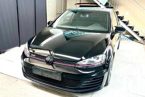 Volkswagen Golf GTI 2.0 TSI 3p.