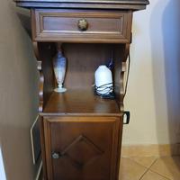 Mobile angolare in legno