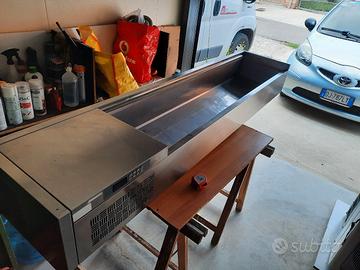 frigo vetrina ingredienti pizzeria