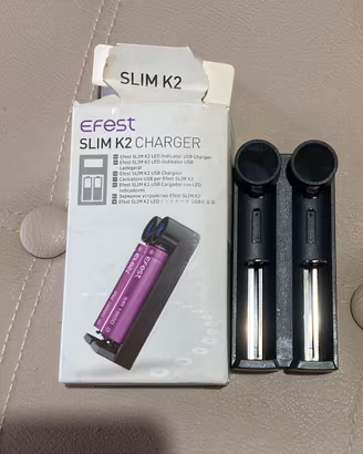 Caricabatterie Efest Slim K2 USB per Batterie