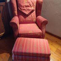 Poltrona artigianale con pouf