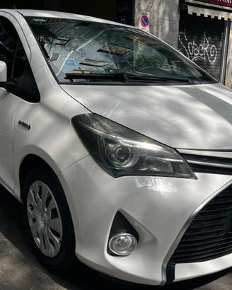 Toyota Yaris 1.5 Hybrid 5 porte Active