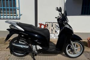 Honda SH 300
