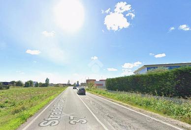 CAPANNONE A CALVISANO