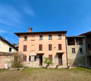 CASA SEMINDIPENDENTE A CANNETO PAVESE