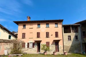 CASA SEMINDIPENDENTE A CANNETO PAVESE