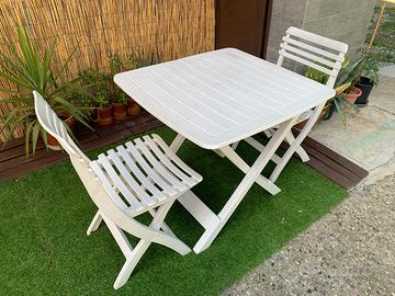 Tavolo da giardino pieghevole con 2 sedie – Bianco