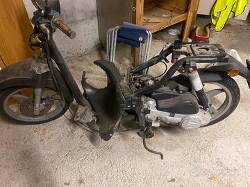 Scooter aprilia scarabeo