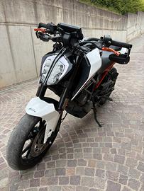 KTM DUKE 125 2018 (prezzo trattabile)