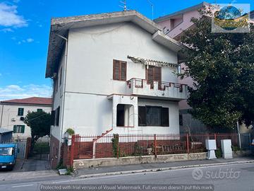 Appartamento in trifamiliare rif. FR130