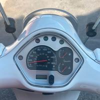 VESPA 300 GTS SUPER