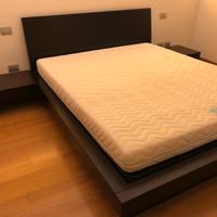 Letto matrimoniale contenitore con comodini