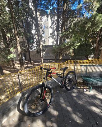 rockrider st530.   (prezzo trattabile)