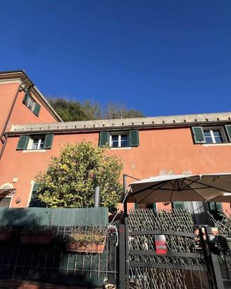 Appartamento di 64 m² con 5 locali e posto auto a 