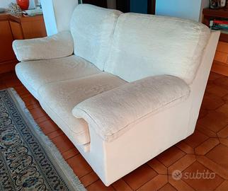 Divano 2 posti