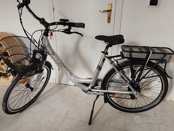 bicicletta ATALA E-Run pedalata elettro-assistita 