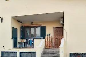 CASTEL DI LEVA BILOCALE ARREDATO Con TERRAZZO PRIV