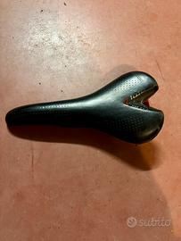Sella bici da corsa carbonio