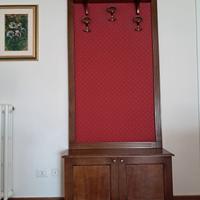 appendiabiti in noce da ingresso e scarpiera