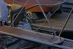 Passerella idraulica barca con telecomando