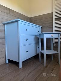 Cassettiera + comodino Hemnes