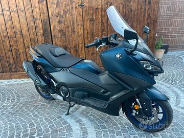 Yamaha TMAX 560 Tech Max