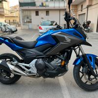 Honda nc 750 x dct