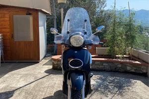 Scooter Aprilia Scarabeo
