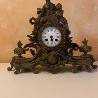 Orologio antico in bronzo