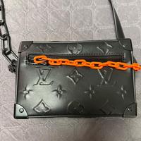 Borsa louis vuitton soft trunk nera