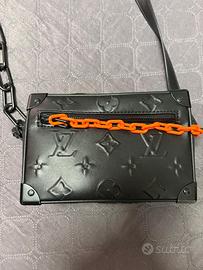 Borsa louis vuitton soft trunk nera