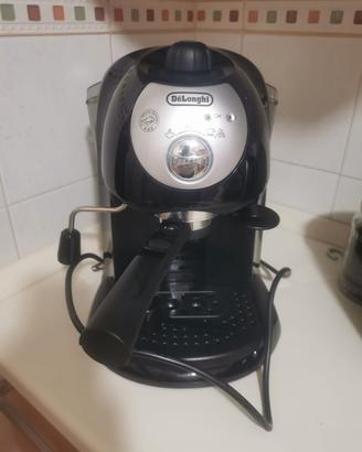 macchina del caffè DeLonghi 