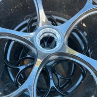 Cerchi mono dado in lega e gomme Alfa Romeo Giulia